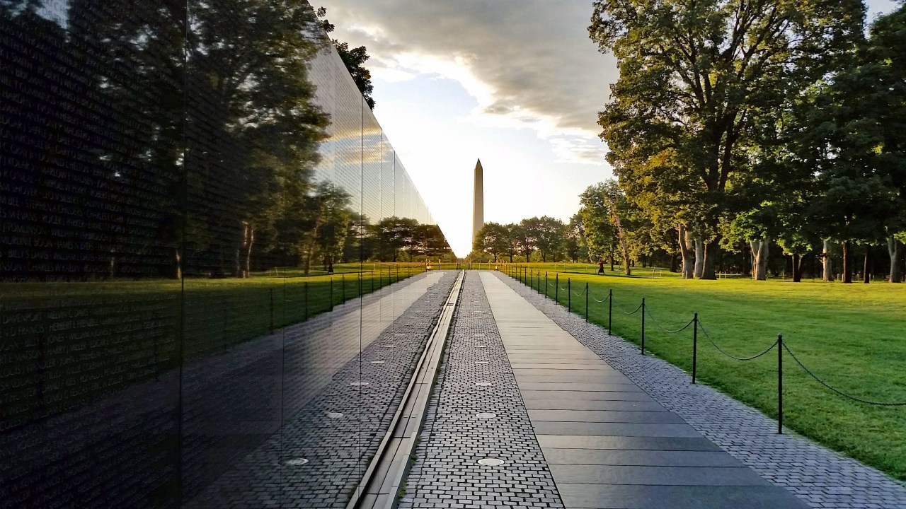 Wash mon. and wall sunrise