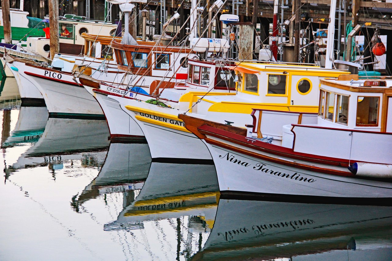 4 boats fishermans wharf